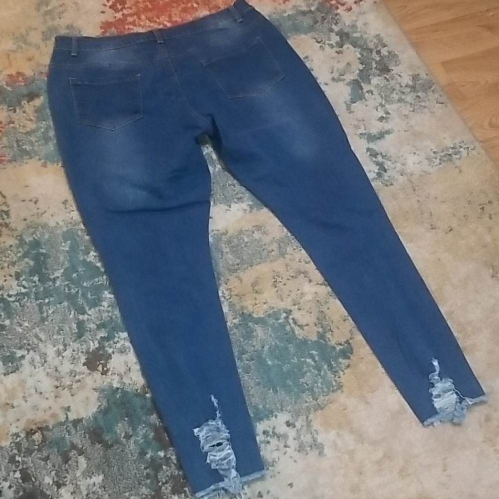 Plus size Jeans - Picture 11 of 13